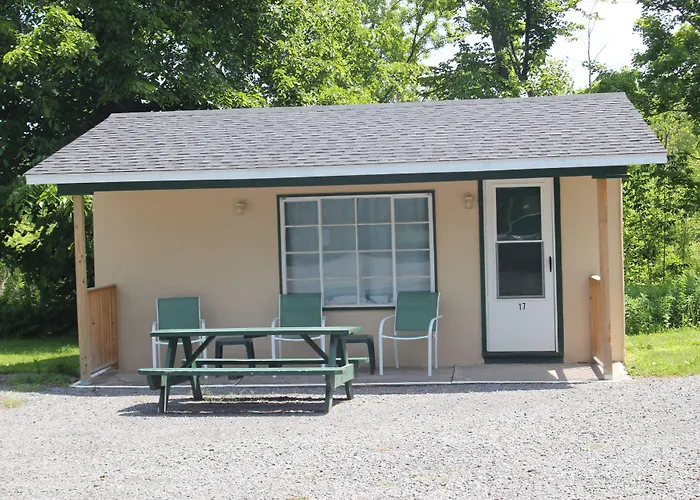 Evergreen Motel